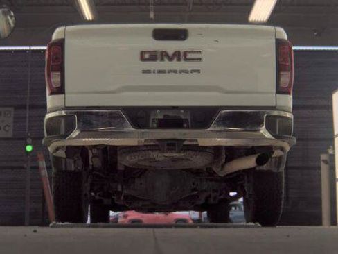 Used 2023 GMC Sierra 2500 Pro AWD/4WD image 4