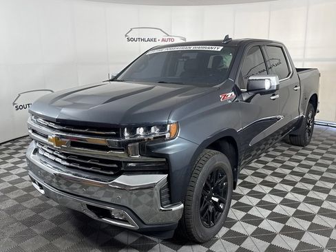 Used 2022 Chevrolet Silverado 1500 LTZ w/ LTZ Premium Package AWD/4WD image 3