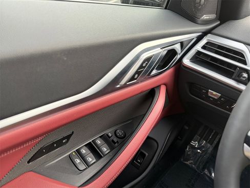 Used 2025 BMW i4 xDrive40i w/ Premium Package image 29