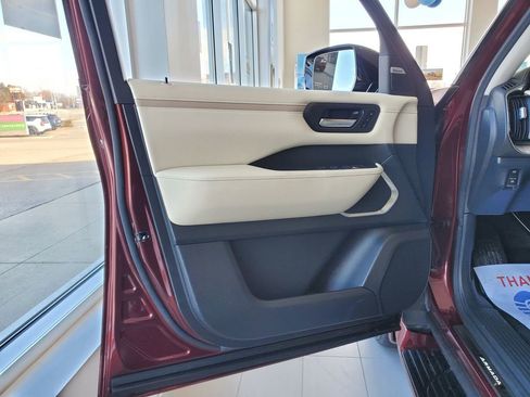 New 2026 Nissan Armada Platinum Reserve image 16