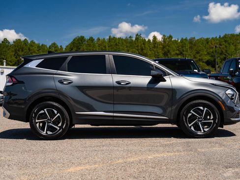 Used 2023 Kia Sportage LX AWD/4WD image 8