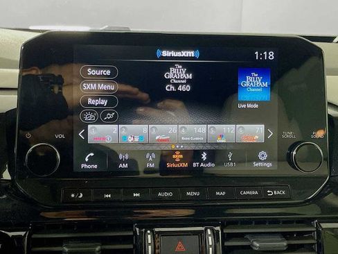 Certified 2025 Nissan Pathfinder SL image 13