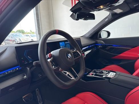 Used 2025 BMW M5 w/ Carbon Package image 19