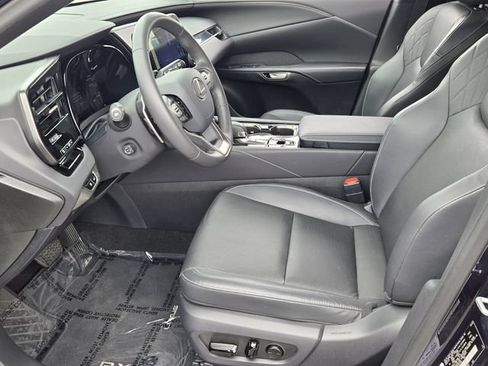 Used 2025 Lexus RX 350 FWD w/ Technology Package image 10