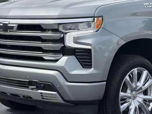 Used 2024 Chevrolet Silverado 1500 High Country w/ High Country Premium Package image 6