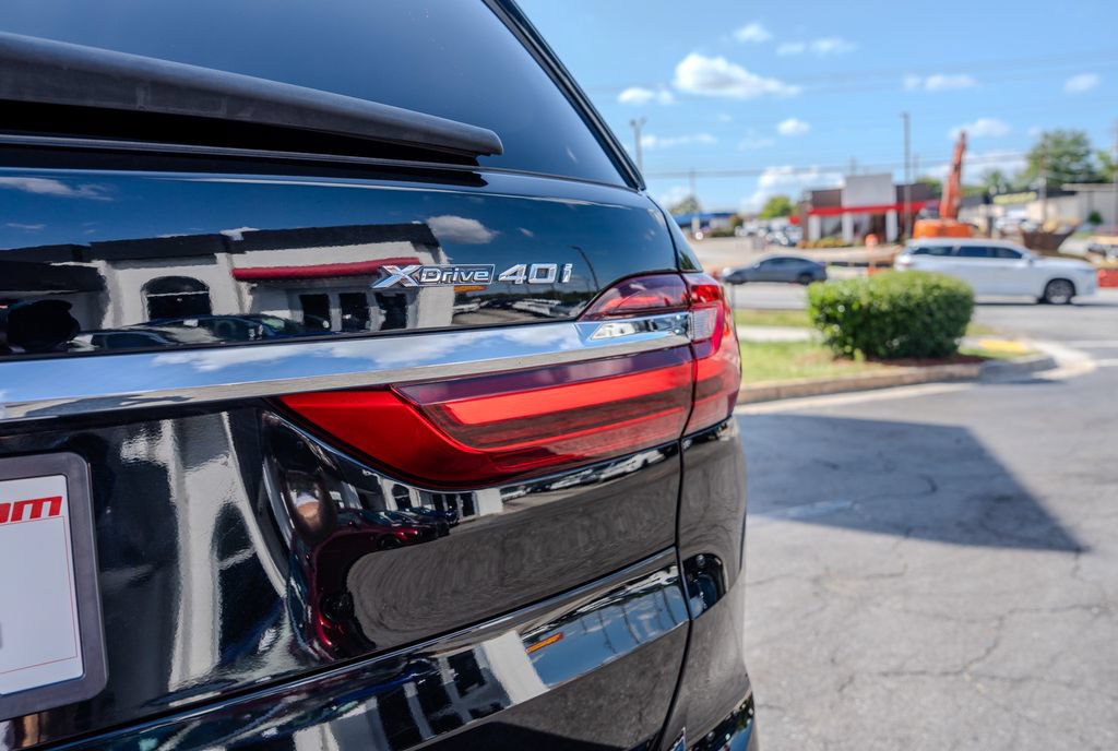 Used 2021 BMW X7 xDrive40i w/ Parking Assistance Package AWD/4WD image 28