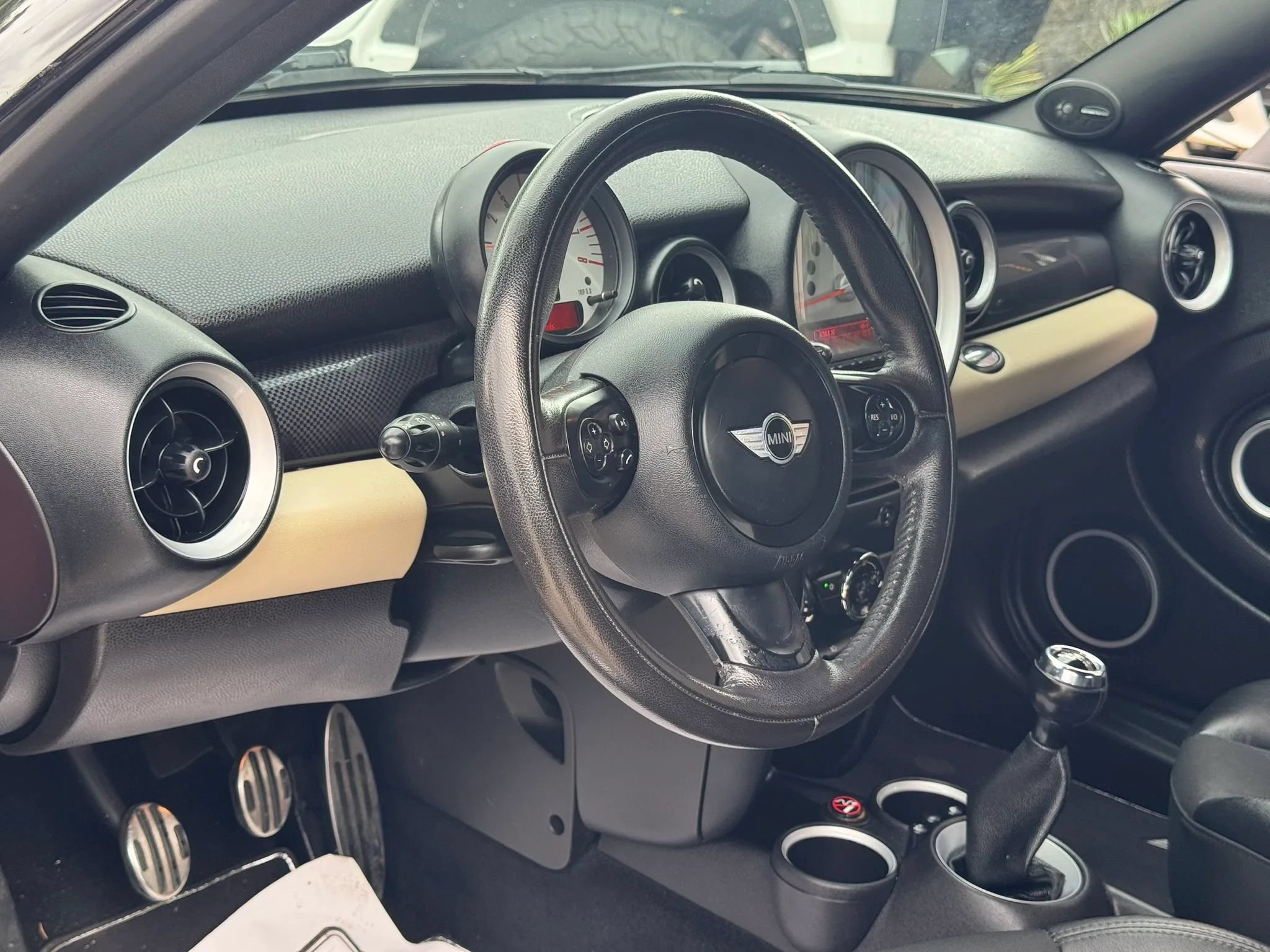 Used 2012 MINI Cooper Coupe S FWD image 13