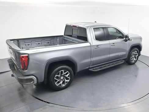 Used 2026 GMC Sierra 1500 SLE w/ Preferred Package image 5