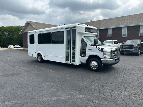Used 2014 Ford E-450 and Econoline 450 Super Duty w/ Shuttle Bus Prep Package image 3