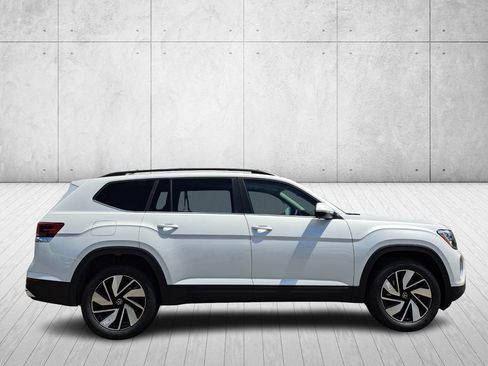 New 2026 Volkswagen Atlas SE FWD image 4