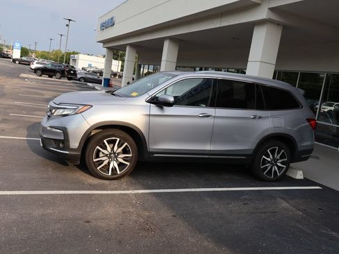 Used 2022 Honda Pilot Elite image 4