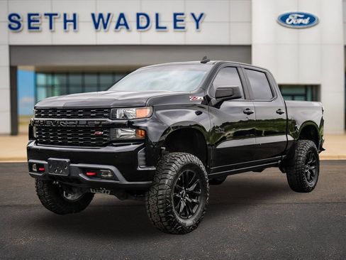 Used 2022 Chevrolet Silverado 1500 Custom Trail Boss AWD/4WD image 3