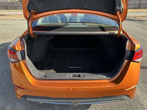 Used 2020 Nissan Sentra SR image 14