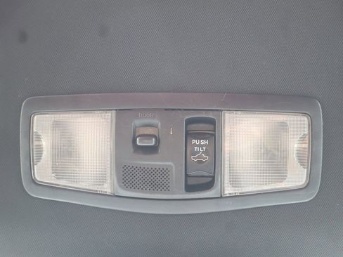 Used 2018 Mitsubishi Outlander ES image 29