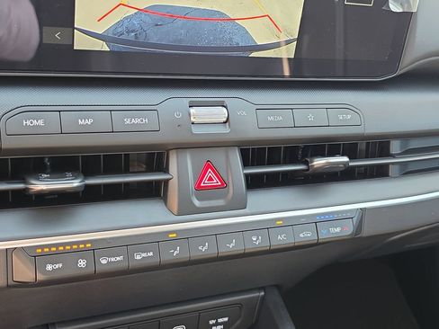 New 2026 Kia K4 FWD image 23