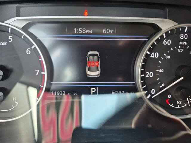 Used 2025 Nissan Sentra SV FWD image 11