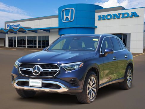 Used 2023 Mercedes-Benz GLC 300 image 2