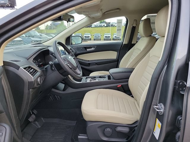 Used 2024 Ford Edge SE AWD/4WD image 6