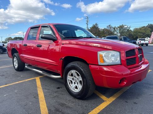 Used 2006 Dodge Dakota SLT w/ Sport Appearance Group image 4