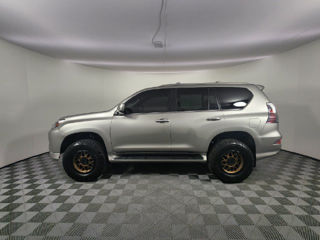 Used 2021 Lexus GX 460 Premium w/ Premium Package AWD/4WD image 2