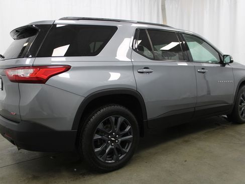 Used 2020 Chevrolet Traverse RS w/ LPO, Floor Liner Package FWD image 5