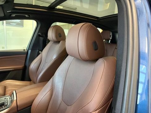 Used 2019 BMW X5 xDrive40i w/ Convenience Package AWD/4WD image 16