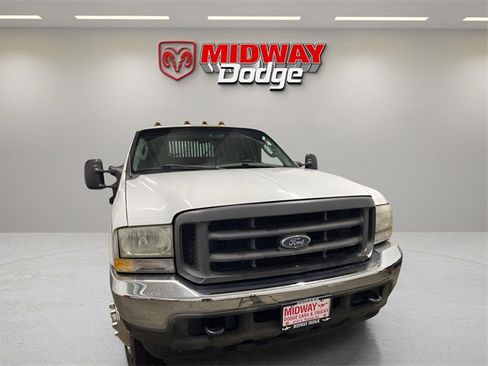 Used 2004 Ford F550 4x4 Regular Cab Super Duty image 9