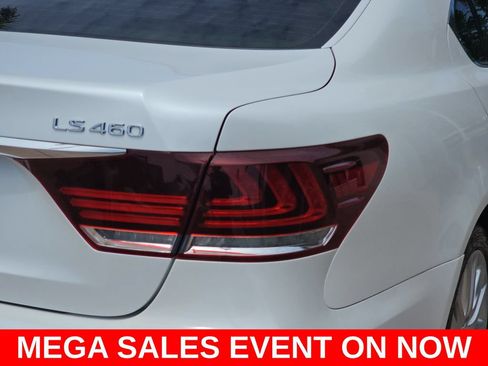 Used 2016 Lexus LS 460 w/ Comfort Package RWD image 40