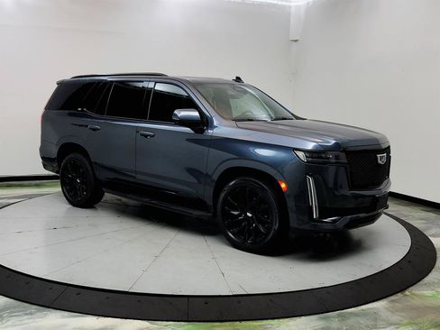 Used 2021 Cadillac Escalade Sport w/ LPO, ONYX Package AWD/4WD image 3