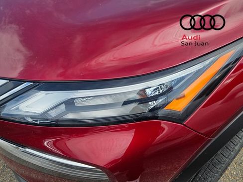 Used 2023 Nissan Rogue SV FWD image 10