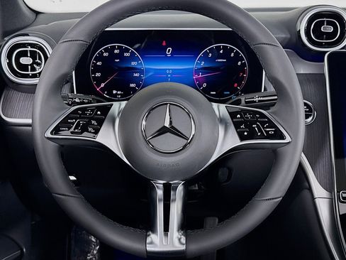 New 2026 Mercedes-Benz GLC 300 image 17
