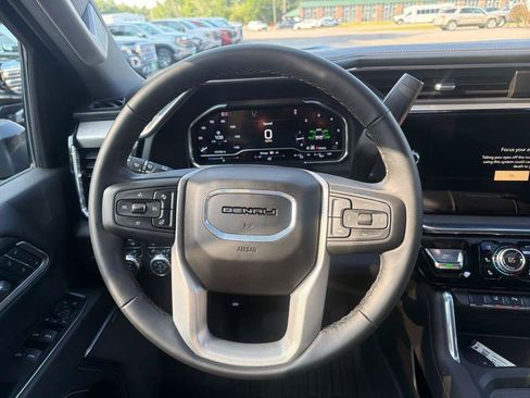 Certified 2025 GMC Sierra 2500 Denali w/ Technology Package AWD/4WD image 26