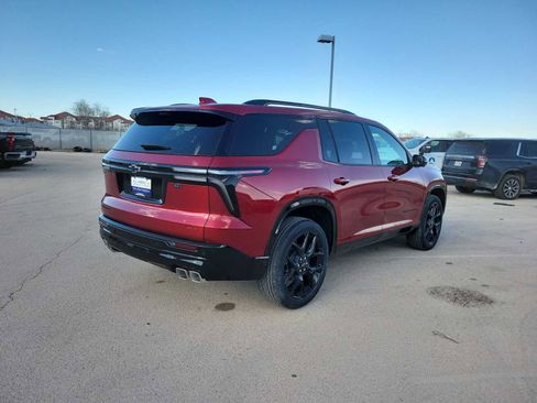 New 2026 Chevrolet Traverse RS w/ LPO, Floor Liner Package FWD image 8