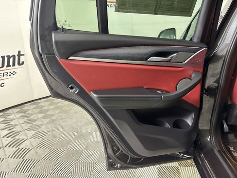 Used 2023 BMW X3 sDrive30i image 21