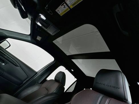 Used 2025 Honda Pilot Black Edition image 15