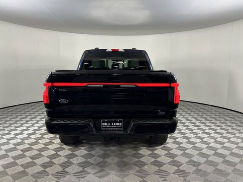 Used 2022 Ford F150 Lightning Platinum image 8