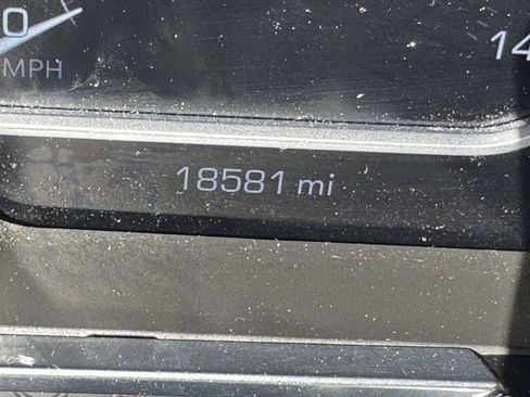 Used 2025 GMC Sierra 1500 SLT AWD/4WD image 31
