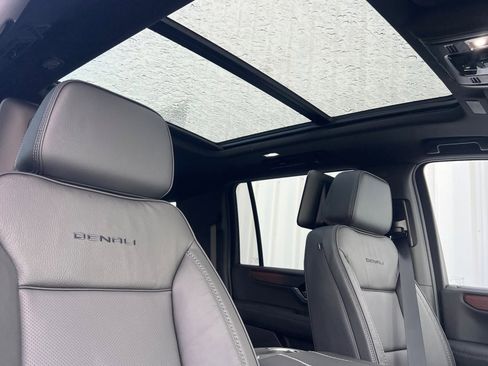 New 2026 GMC Yukon XL Denali w/ Denali Reserve Package image 15
