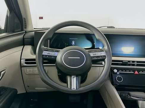 Used 2025 Hyundai Tucson SEL image 18