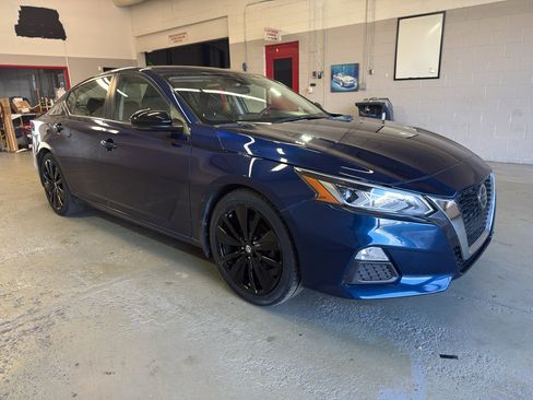 Used 2021 Nissan Altima 2.0 SR FWD image 1