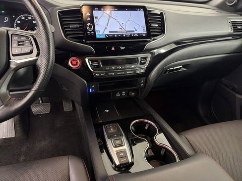 Used 2024 Honda Ridgeline Black Edition image 28