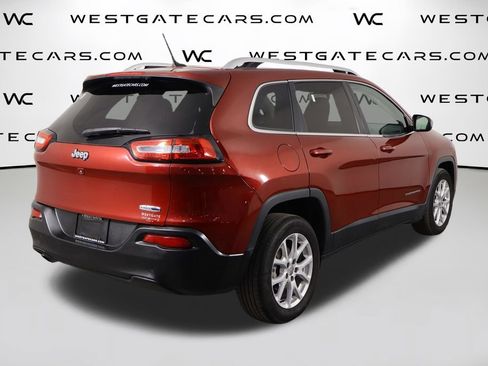 Used 2015 Jeep Cherokee Latitude w/ Comfort/Convenience Group FWD image 39
