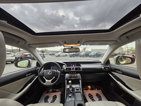 Used 2014 Lexus IS 250 w/ Premium Package RWD image 48
