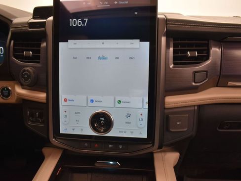 Used 2022 Ford Expedition Max Platinum image 30