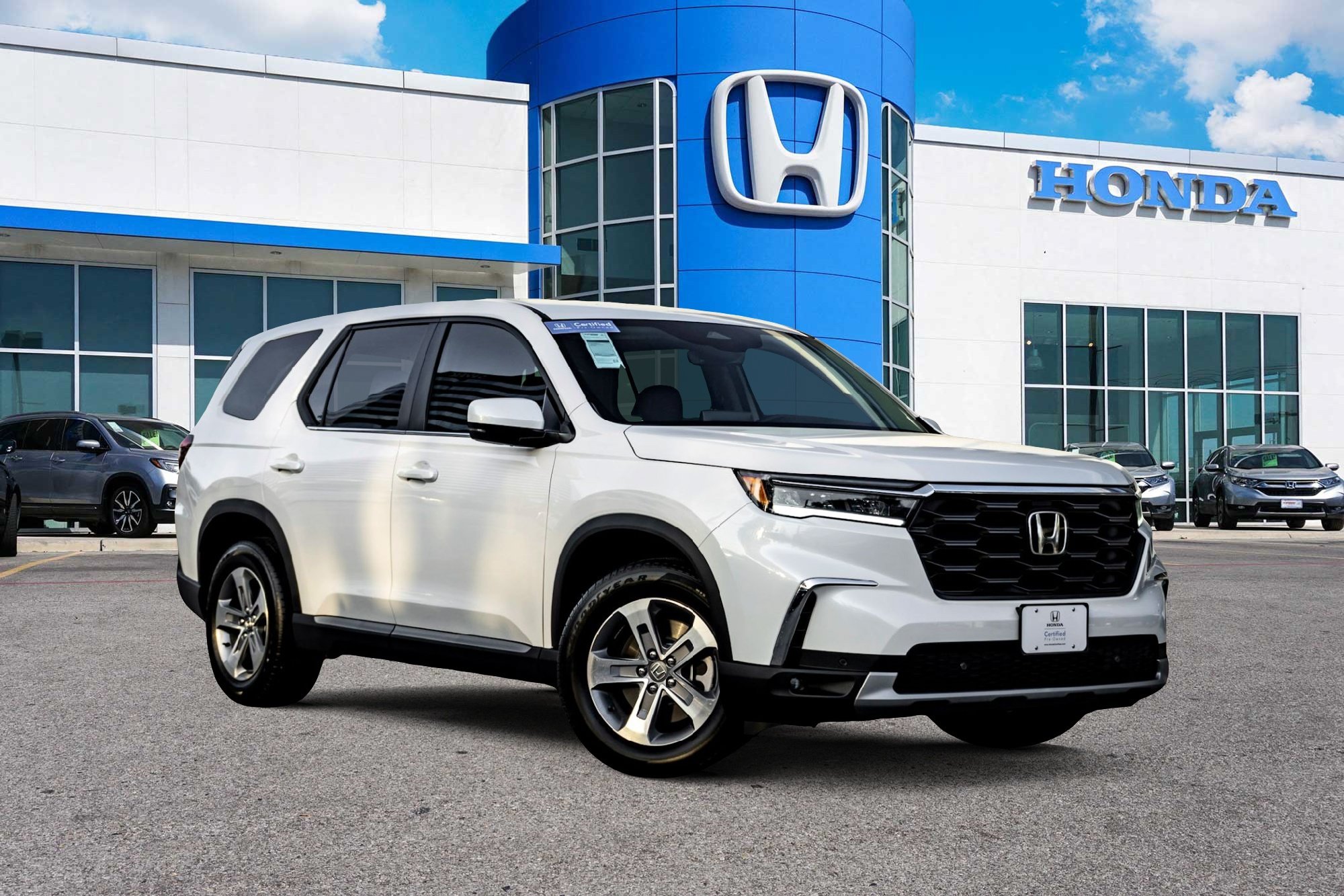 Used 2025 Honda Pilot EX-L image 1
