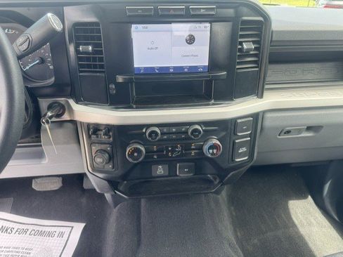 Used 2023 Ford F250 XL w/ STX Appearance Package AWD/4WD image 17