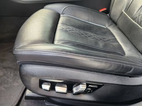 Used 2022 BMW 750i xDrive AWD/4WD image 21
