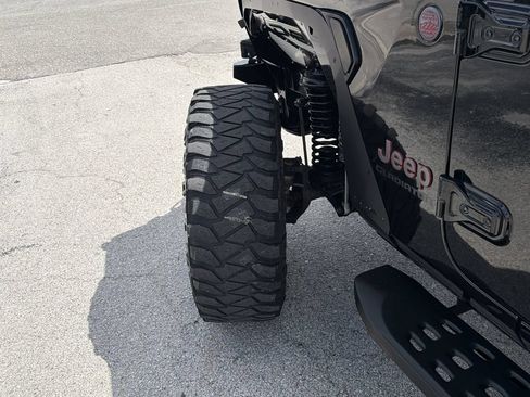 Used 2020 Jeep Gladiator Rubicon AWD/4WD image 35