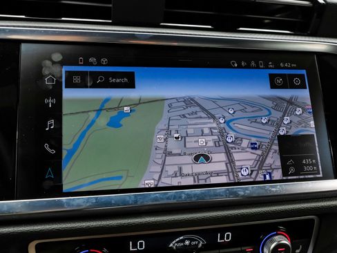 Used 2024 Audi Q3 2.0T Premium Plus w/ Premium Plus Package image 26