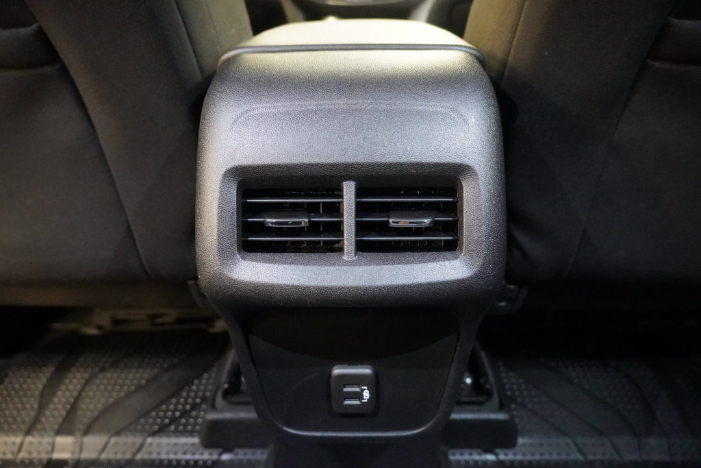 Used 2020 Chevrolet Equinox LT FWD image 30